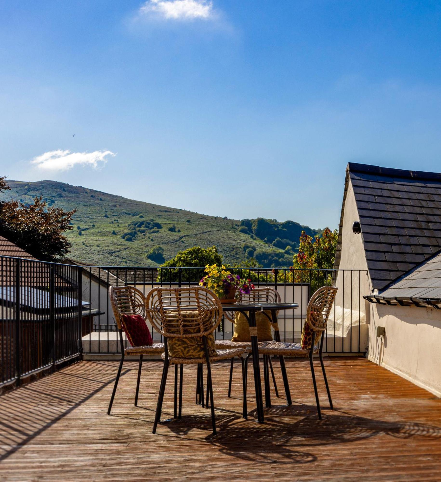 Meldon View - Period Apartment & Roof Terrace Чагфорд Экстерьер фото